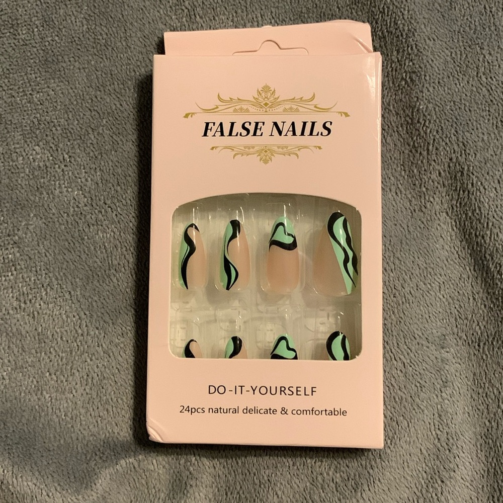 Green and Black False Nails